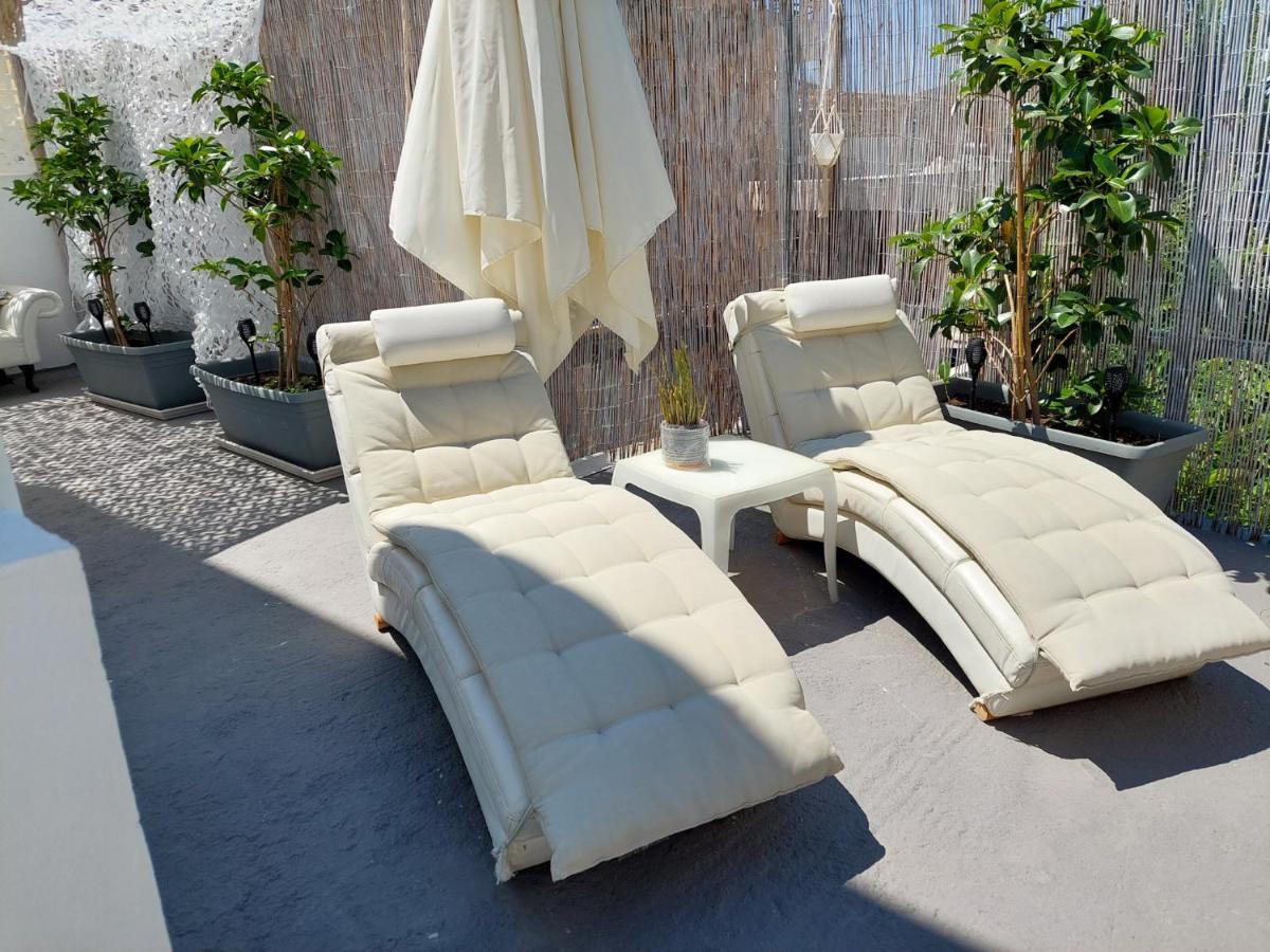 The White Suites Adamantas  Exterior foto