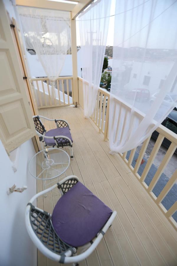 The White Suites Adamantas  Exterior foto