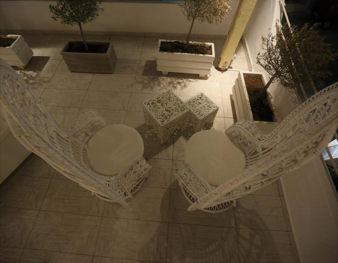 The White Suites Adamantas  Exterior foto